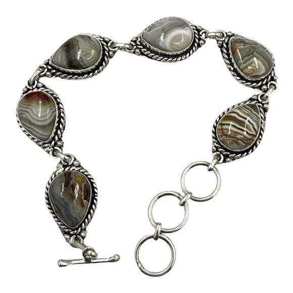 Artisan Jewelry - Laguna Lace Agate Bracelet Set in Silvertone Metal Toggle Clasp Handmade Artisan